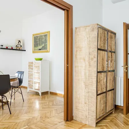 San Lorenzo Building Apartment *