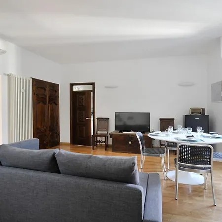 Apartament San Lorenzo Building Mediolan